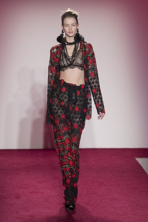 30_Naeem_Khan_original_nkh_ny_aw17_059.jpg