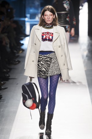 37_Desigual_original_dgl_ny_aw17_073.jpg