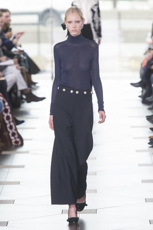 31_Tory_Burch_original_tbr_ny_aw17_092.jpg
