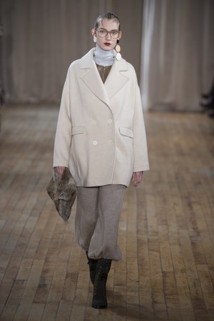 32_Ulla_Johnson_original_ula_ny_aw17_063.jpg