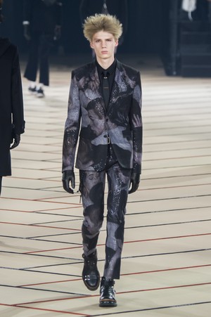 43_Dior_Homme_original_dioh_aw17_128.jpg