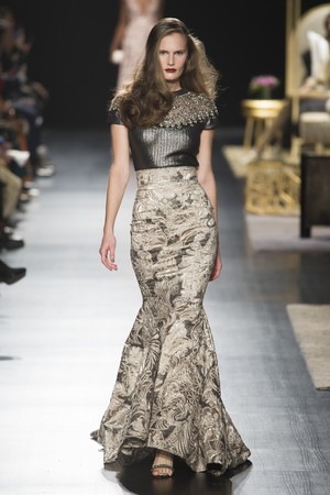 29_Badgley_Mischka_original_mch_ny_aw17_085.jpg