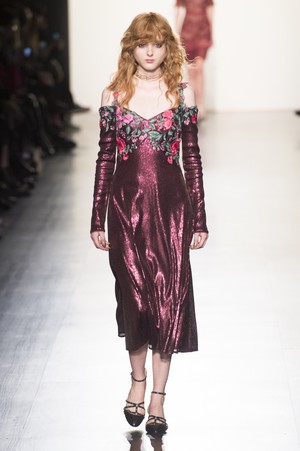 06_Tadashi_Shoji_original_tds_ny_aw17_012.jpg