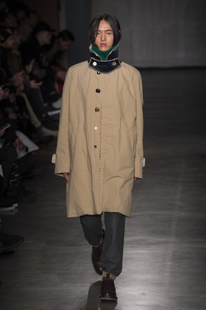 21_Sacai_original_sac_aw17_041.jpg