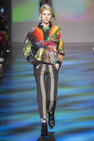 22_Vivienne_Tam_original_tam_ny_aw17_065.jpg