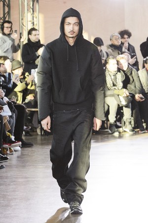 06_Junya_Watanabe_original_wat_aw17_017.jpg