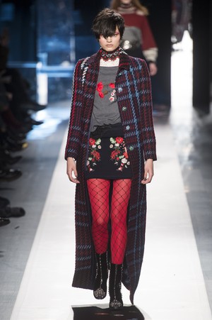 29_Desigual_original_dgl_ny_aw17_057.jpg