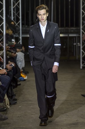 10_Icosae_original_ico_prs_aw17_020.jpg