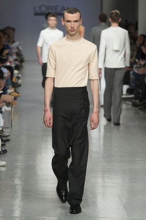 016_Central_Saint_Martins_original_ccsm_ldn_aw17_031.jpg