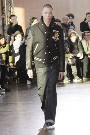 20_Junya_Watanabe_original_wat_aw17_058.jpg