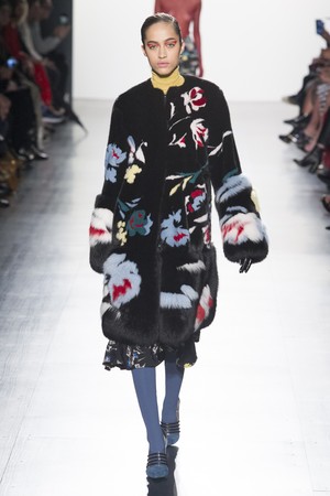 21_Prabal_Gurung_original_pgg_ny_aw17_061.jpg