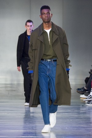 09_Ami_Alexandre_Mattiussi_original_ami_aw17_017.jpg