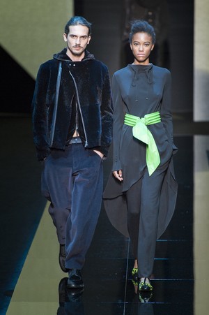64_Giorgio_Armani_original_arm_mln_aw17_192.jpg