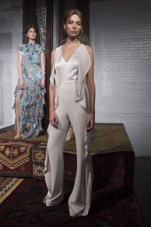 14_Alice_+_Olivia_original_aov_ny_aw17_027.jpg