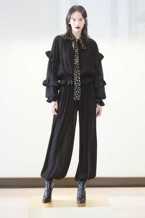 02_Jill_Stuart_original_stu_ny_aw17_05.jpg