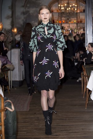 14_Cinq_à_Sept_original_cas_ny_aw17_027.jpg