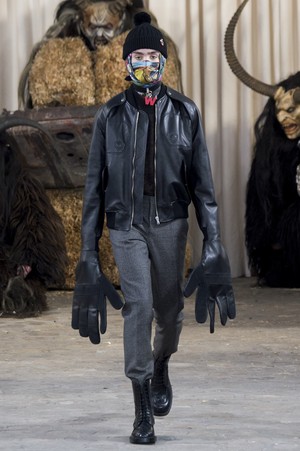 04_Walter_Van_Beirendonck_original_nck_prs_aw17_007.jpg