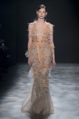 05_Marchesa_original_mhs_ny_aw17_014.jpg