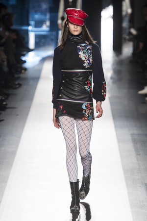 38_Desigual_original_dgl_ny_aw17_075.jpg