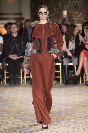 02_Christian_Siriano_original_sno_ny_aw17_003.jpg