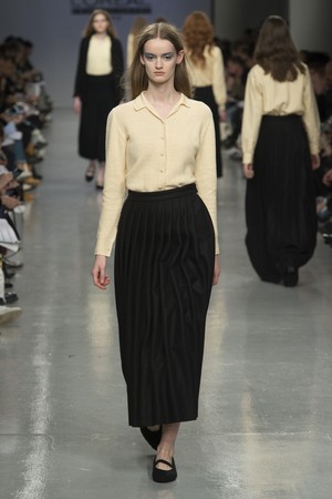 104_Central_Saint_Martins_original_ccsm_ldn_aw17_207.jpg