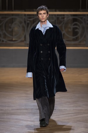 06_Wooyoungmi_original_wym_aw17_012.jpg