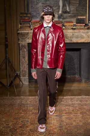 27_Valentino_original_val_prs_aw17_079.jpg