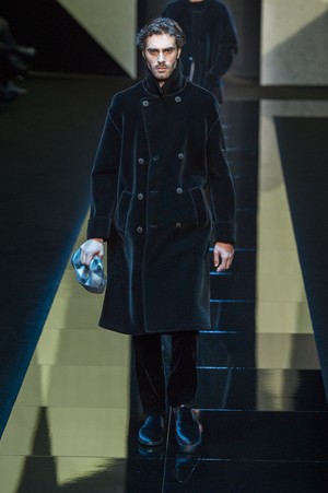 49_Giorgio_Armani_original_arm_mln_aw17_147.jpg
