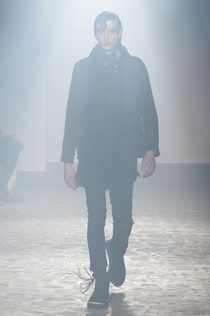 12_White_Mountaineering_original_wmnt_aw17_023.jpg