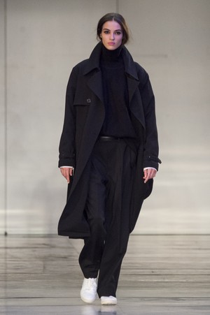 20_Ami_Alexandre_Mattiussi_original_ami_aw17_039.jpg