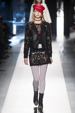 36_Desigual_original_dgl_ny_aw17_071.jpg