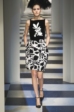 32_Oscar_de_la_Renta_original_osc_ny_aw17_095.jpg