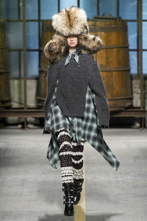 28_DSquared2_original_dsq_mln_aw17_084.jpg
