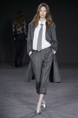 12_Daks_original_dkx_ldn_aw17024.jpg