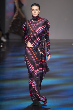 38_Vivienne_Tam_original_tam_ny_aw17_113.jpg