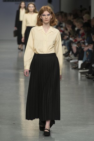 099_Central_Saint_Martins_original_ccsm_ldn_aw17_197.jpg
