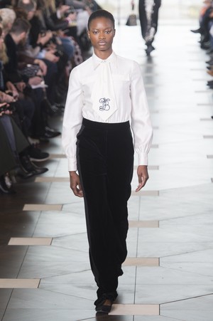 34_Tory_Burch_original_tbr_ny_aw17_102.jpg