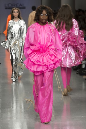 069_Central_Saint_Martins_original_ccsm_ldn_aw17_137.jpg