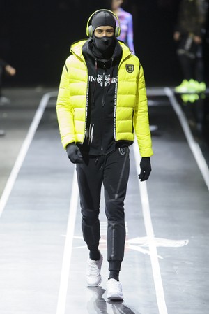 47_Plein_Sport_original_ppls_mln_aw17_096.jpg