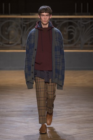 16_Wooyoungmi_original_wym_aw17_032.jpg