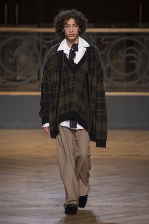 32_Wooyoungmi_original_wym_aw17_064.jpg