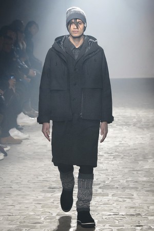 14_White_Mountaineering_original_wmnt_aw17_027.jpg