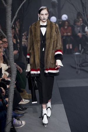 39_Thom_Browne_original_tbw_ny_aw17_116.jpg