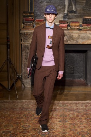 46_Valentino_original_val_prs_aw17_136.jpg