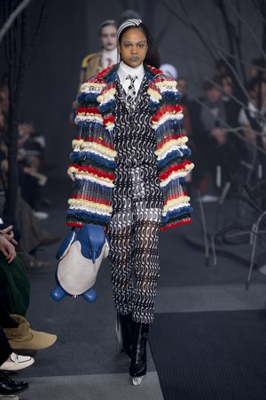 35_Thom_Browne_original_tbw_ny_aw17_104.jpg
