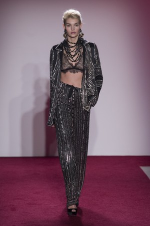 03_Naeem_Khan_original_nkh_ny_aw17_005.jpg