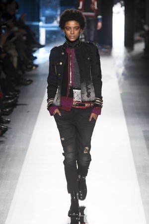 42_Desigual_original_dgl_ny_aw17_083.jpg