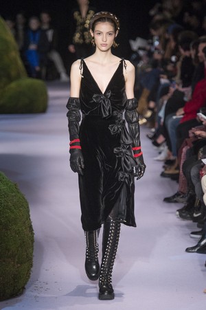 47_Altuzarra_original_alz_ny_aw17_140.jpg