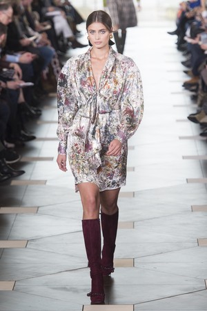 20_Tory_Burch_original_tbr_ny_aw17_060.jpg