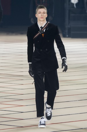 35_Dior_Homme_original_dioh_aw17_104.jpg